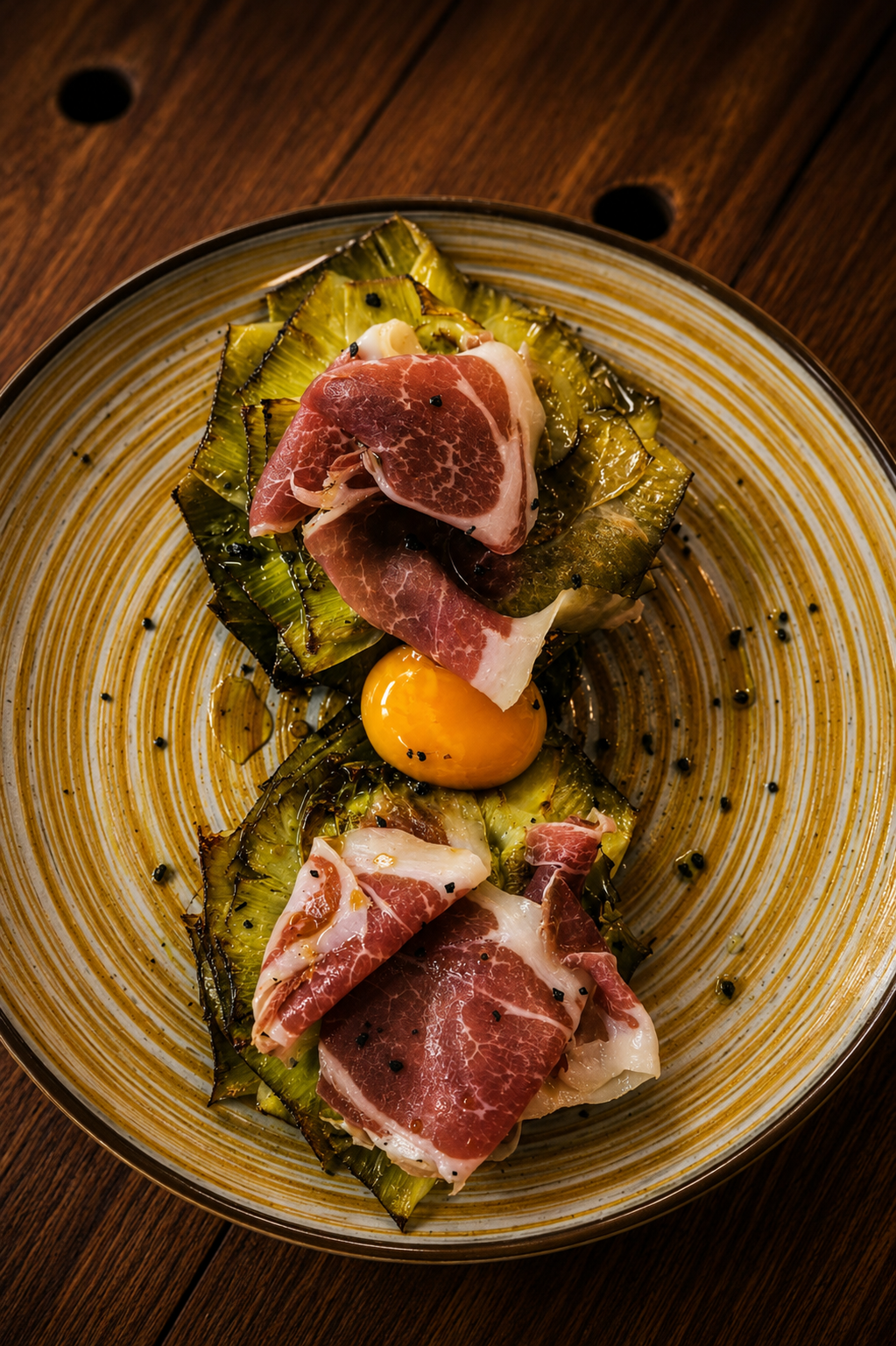 Alcachofa en flor con yema y jamón ibérico — L'Armeria Restaurant, Molins de Rei